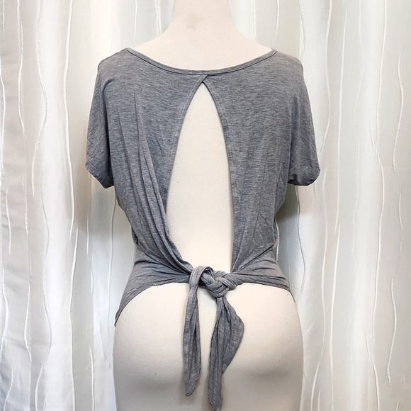 Gray Athletic Open Back Top - Picture 3 of 3